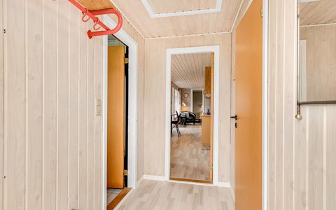 Hoghni - 850M to the Fjord: Design Intérieur, Plafond, Appartement, Sol, Meubles, Sol, Pièce, Éclairage, Domicile, Canapé