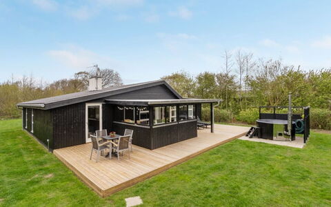 Gustaf - 400M to the Fjord: Toit, Chalet, Batiments Jardin, Biens, Dur, Cabanon, Siding, Ferme, Cabane En Rondins, Porche