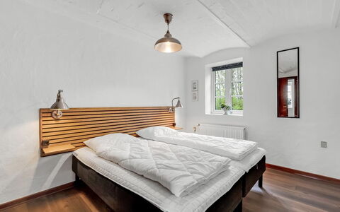 Fintan - 2Km to the Fjord: Lit, Bois, Design Intérieur, Chambre, Sol, Meubles, Sol, Plafond, Literie, Éclairage