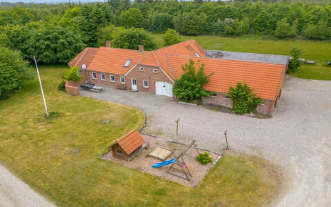 Wilmar - 1Km to the Fjord: Bois, Toit, Maison, Chalet, Porte, Domicile, Siding, Lot Terre, Batiments Jardin, Cabanon