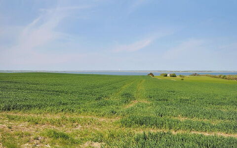 Alois - 1Km to the Fjord: Domicile, Toit, Maison, Chalet, Biens, Porte, Porche, Siding, Ferme, Ombre