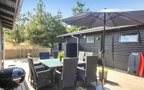 Druscilla - 650M from the Sea: Bois, Domicile, Porche, Plate-Forme, Dur, Toit, Tache De Bois, Parquet, Eco Hôtel