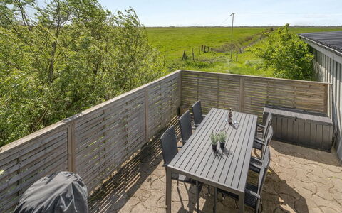 Inda - 10Km from the Sea: Herbe, Maison, Toit, Domicile, Chalet, Arbuste, Lot Terre, Zone Rurale, Ferme, Couverture De Sol