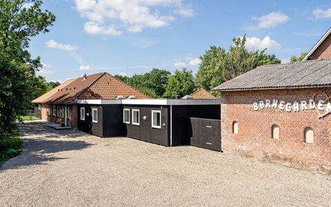 Gabriele - 17Km from the Sea: Toit, Domicile, Porte, Chalet, Ombre, Siding, Cour, Biens, Arrière-Cour