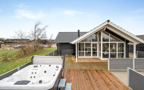 Gertrude - 1.1Km to the Fjord: Plate-Forme, Conception, Dur, L'Hiver, Piscine, Daylighting, Planche, Cabane En Rondins, Structure En Plein Air, Siding
