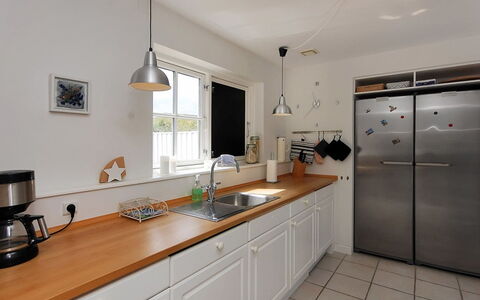Alita - 1.2Km from the Sea: Cuisine, Comptoir, Sol, Design Intérieur, Appareil De Cuisine, Bois, Cabinetry, Meubles, Sol, Pièce