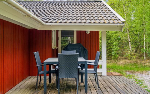 Niglæs - 700M from the Sea: Piscine, Mobilier De Jardin, Meubles, Recours, Dalle, Eco Hôtel, Ombre, Chaise, Loisir, Biens