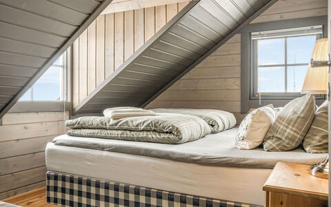 Saanaloma: Bois, Chambre, Lit, Design Intérieur, Meubles, Linge, Sol, Sol, Literie, Domicile