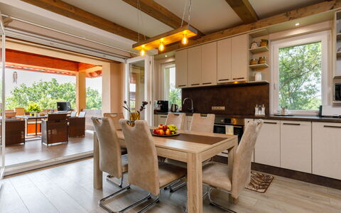 Zen: Table, Meubles, Plante, Fenêtre, Chaise, Bâtiment, Bois, Cabinetry, Comptoir, Design Intérieur