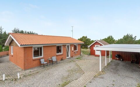 Lisemarie - 800M from the Sea: Bois, Toit, Architecture, Domicile, Maison, Chalet, Siding, Dur, Pente, Biens