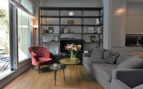 Brera Terrace Apartment: Ciel, Plante, Nuage, La Nature, Arbre, Paysage Naturel, Lot Terre, Paysage, Loisir, Herbe