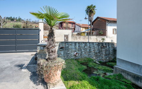 Da Marita: Plante, L'Eau, Ciel, Bâtiment, Bleu, Bois, Ombre, Condominium, Loisir, Immobilier
