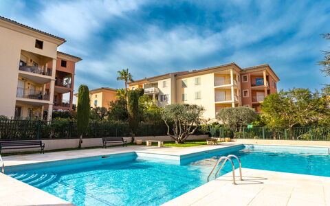 Saint-Tropez 540