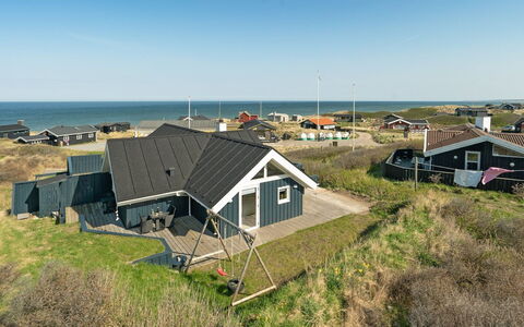Alvilde - 100M from the Sea: Meubles, Design Intérieur, Sol, Bois, Sol, Plafond, Parquet, Chaise, Table, Éclairage