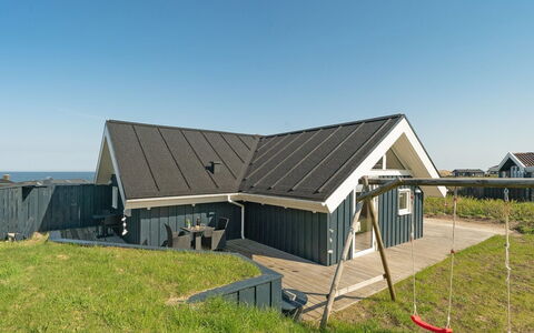 Alvilde - 100M from the Sea: Meubles, Design Intérieur, Sol, Bois, Sol, Plafond, Parquet, Chaise, Table, Éclairage