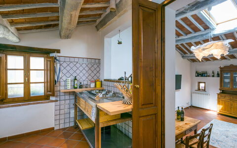 Casa Campau: Meubles, Fenêtre, Cabinetry, Comptoir, Cuisine, Bois, Table, Evier, Design Intérieur, Cadre