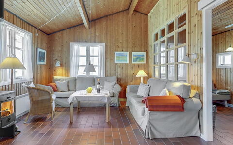 Solunka - 100M from the Sea: Design Intérieur, Meubles, Plafond, Canapé, Sol, Salon, Pièce, Sol, Domicile, Maison