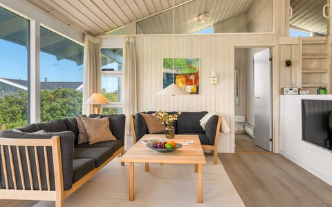 Sigrid - 400M from the Sea: Design Intérieur, Meubles, Bois, Sol, Canapé, Sol, Plafond, Salon, Domicile, Parquet