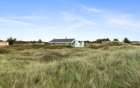 Sigrid - 400M from the Sea: Sol, Design Intérieur, Bois, Sol, Escaliers, Plafond, Tache De Bois, Parquet, Dur, Balustrade