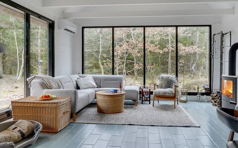 Olaf - 1.4Km from the Sea: Bois, Meubles, Sol, Canapé, Salon, Design Intérieur, Sol, Domicile, Parquet