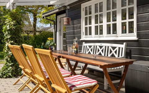 Ayla - 200M from the Sea: Meubles, Design Intérieur, Sol, Bois, Sol, Plafond, Parquet, Chaise, Table, Éclairage