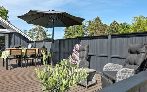 Herbert - 1Km from the Sea: Architecture, Toit, Domicile, Composite, Daylighting, Siding, Allée
