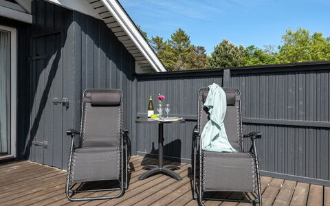 Herbert - 1Km from the Sea: Architecture, Toit, Domicile, Composite, Daylighting, Siding, Allée