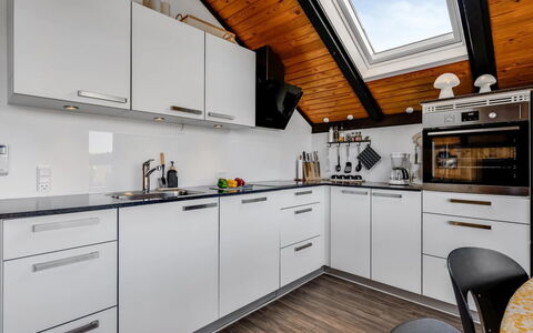 Agnesa - 1.5Km from the Sea: Cuisine, Principaux Appliance, Comptoir, Appareil De Cuisine, Cabinetry, Cuisinière, Robinet, Électroménager, Évier, Plafond