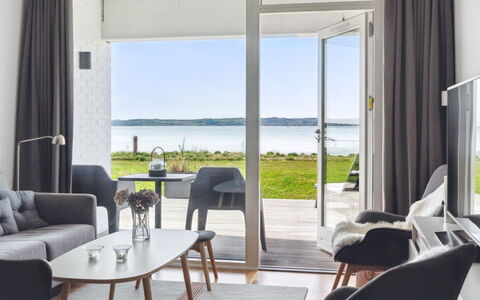 Monia - 20M from the Sea: Architecture, Toit, Domicile, Composite, Daylighting, Siding, Allée