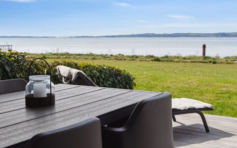 Monia - 20M from the Sea: Architecture, Toit, Domicile, Composite, Daylighting, Siding, Allée
