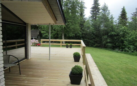 Wilmer - 40Km from the Sea: Toit, Domicile, Porte, Chalet, Ombre, Siding, Cour, Biens, Arrière-Cour