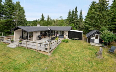 Wilmer - 40Km from the Sea: Toit, Domicile, Porte, Chalet, Ombre, Siding, Cour, Biens, Arrière-Cour