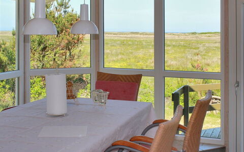 Annick - 300M from the Sea: Bleu, Arbuste, Chalet, Couverture De Sol, Jardin, Biens, Ombre, Aménagement Paysager, Ferme, Eco Hôtel