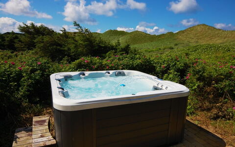 Ejvind - 100M from the Sea: Mer, Jacuzzi, Côte, Plage, Baignoire, Cumulus, Tropiques, Meteorologique Phénomène, Baie
