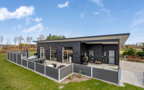Gela - 1.3Km to the Fjord: Architecture, Toit, Domicile, Composite, Daylighting, Siding, Allée