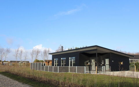 Gela - 1.3Km to the Fjord: Architecture, Toit, Domicile, Composite, Daylighting, Siding, Allée
