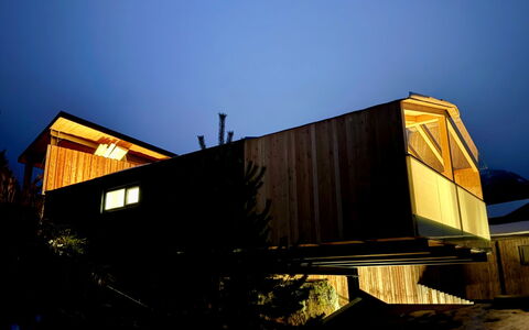 Imst 501: Bois, Pente, Tache De Bois, Dur, Soirée, Balcon, Siding, Daylighting, Eco Hôtel, Planche