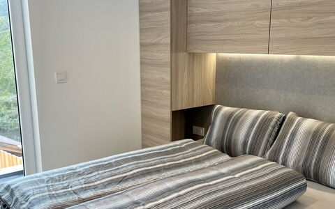 Imst 501: Chambre, Meubles, Bois, Design Intérieur, Lit, Sol, Linge, Sol, Literie, Drap De Lit