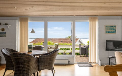 Tekla - 70M to the Fjord: Meubles, Bois, Sol, Sol, Design Intérieur, Plafond, Chaise, Table, Domicile, Parquet