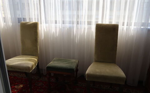 Pérolles: Bois, Design Intérieur, Confort, Sol, Chaise, Sol, Dur, Teintes Et Ombres, Ville, Bâtiment