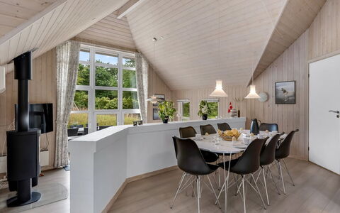 Annlis - 4Km from the Sea: Design Intérieur, Bois, Plafond, Sol, Domicile, Meubles, Luminaire, Table Cuisine Et Salle A Manger, Sol, Salon