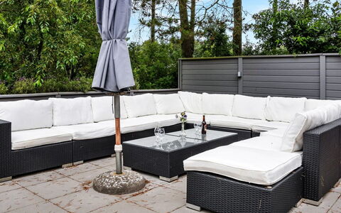 Annelisa - 200M to the Fjord: Meubles, Design Intérieur, Sol, Bois, Sol, Plafond, Parquet, Chaise, Table, Éclairage