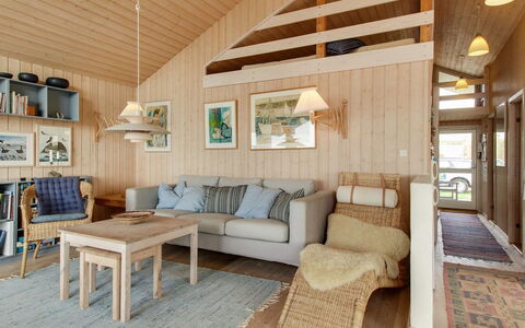 Eunike - 220M from the Sea: Design Intérieur, Bois, Plafond, Meubles, Sol, Sol, Salon, Domicile, Canapé, Pièce