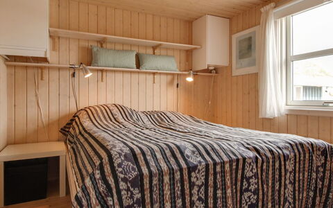 Eunike - 220M from the Sea: Bois, Design Intérieur, Sol, Sol, Chambre, Meubles, Lit, Plafond, Pièce, Tache De Bois