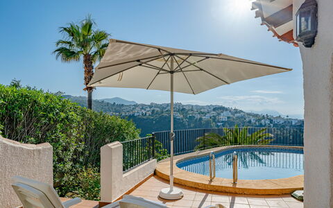 Casa Petra: Mobilier De Jardin, Meubles, Parapluie, Chaise, Recours, Ombre, Piscine, Eco Hôtel, Balancelle, Tache De Bois