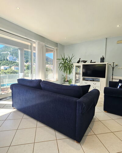 Waterfront Oasis 400.1