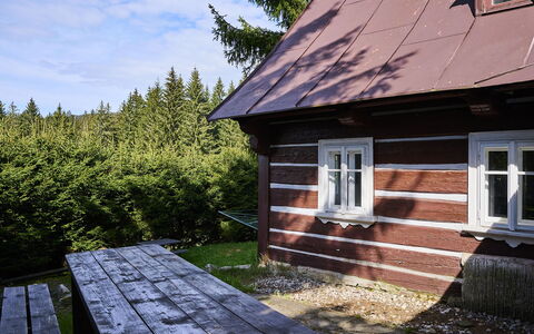 Mountain Serenity & Sauna: Bâtiment, Propriété, Ciel, Plante, Fenêtre, Bois, Nuage, Maison, Arbre, Chalet