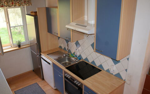 Reiter: Cabinetry, Fenêtre, Bois, Design Intérieur, Comptoir, Sol, Bâtiment, Sol, Cuisine, Dur