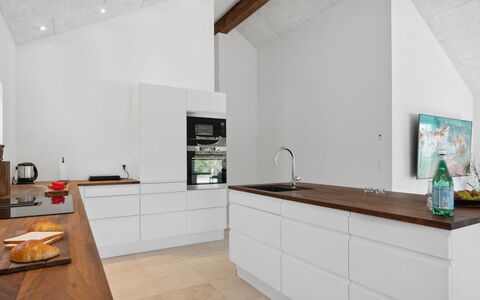 Hidde - 200M from the Sea: Plafond, Sol, Design Intérieur, Sol, Composite, Meubles, Recours, Hôtel, Conception, Daylighting