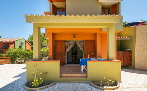 Luli: Plante, Ciel, Bâtiment, Ombre, Design Intérieur, Immobilier, Façade, Loisir, Maison, Paysage